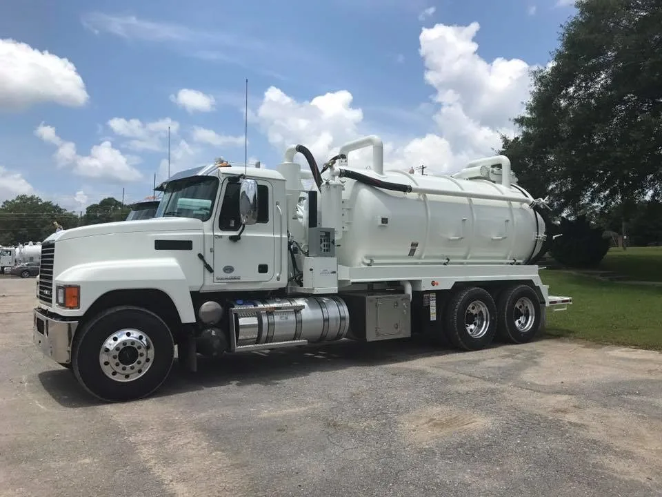 Hillard's vacuum truck fleet